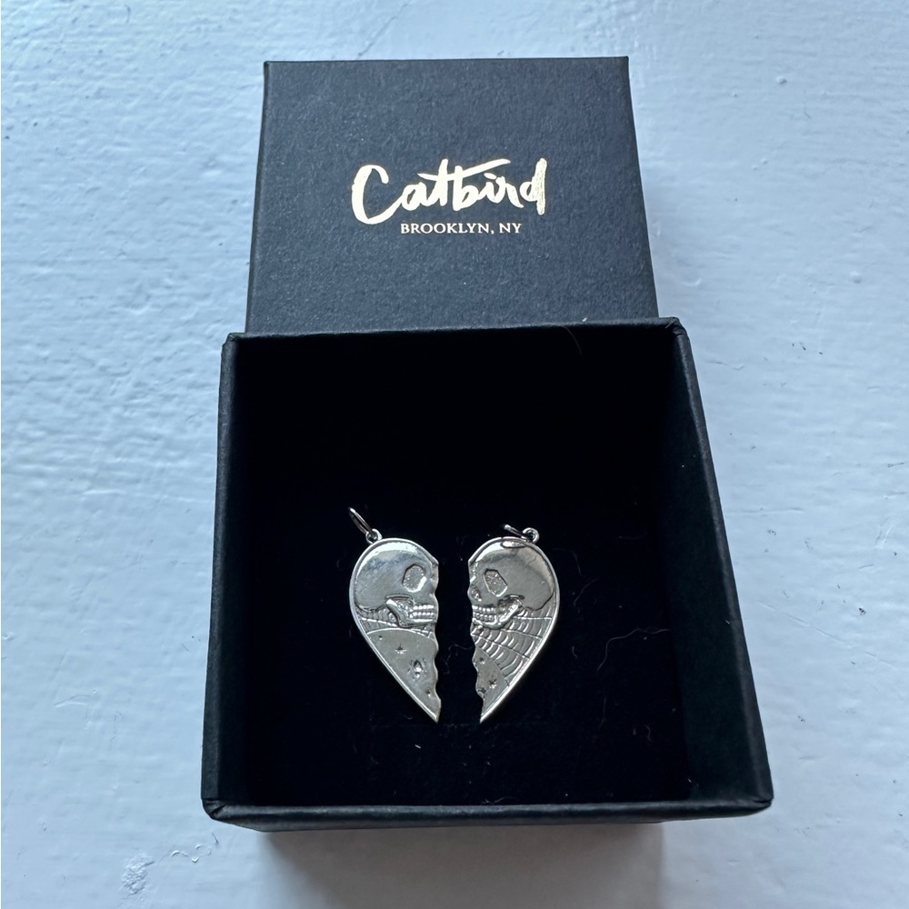 Catbird x Phoebe Bridgers Kissing Skull Friend Charm Set, Silver